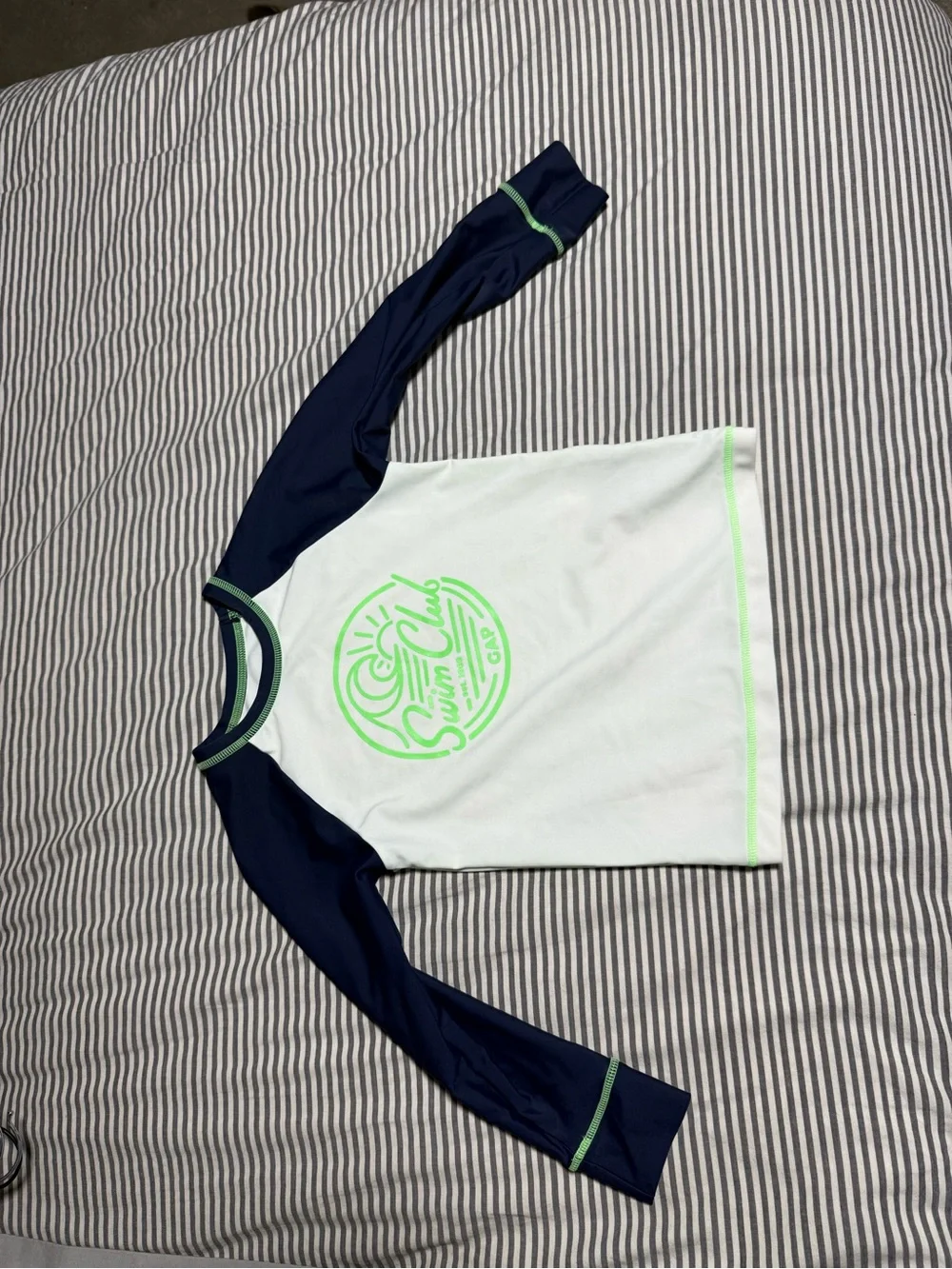 GAP White & Navy Long-Sleeve Rash Guard with Lime Graphic